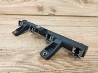 bontott PEUGEOT 206 Porlasztó Sor / Híd