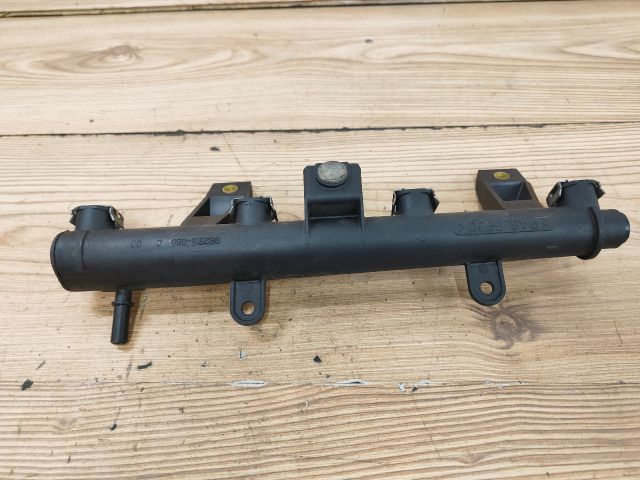 bontott PEUGEOT 206 Porlasztó Sor / Híd