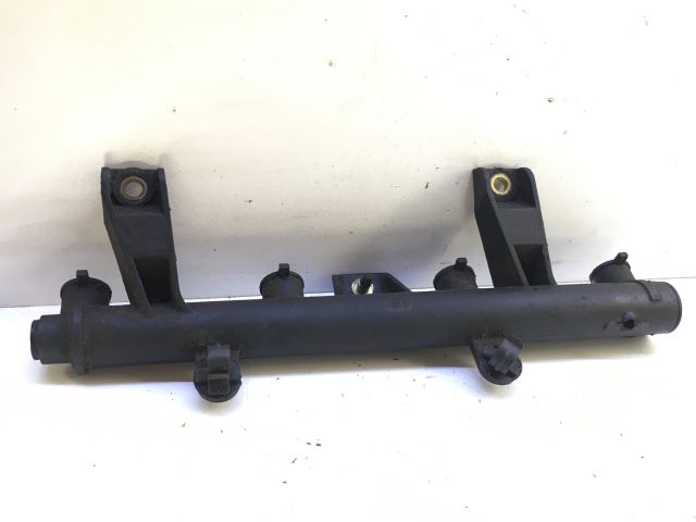 bontott PEUGEOT 206 Porlasztó Sor / Híd