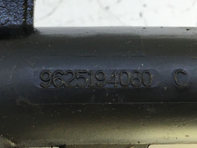 bontott PEUGEOT 206 Porlasztó Sor / Híd