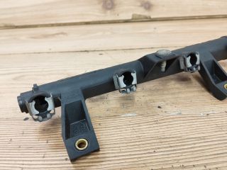 bontott PEUGEOT 206 Porlasztó Sor / Híd