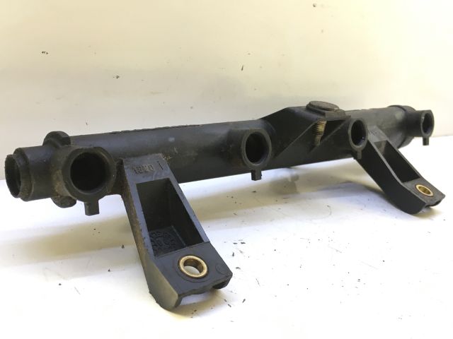 bontott PEUGEOT 206 Porlasztó Sor / Híd