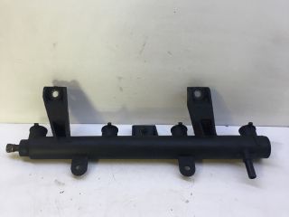 bontott PEUGEOT 206 Porlasztó Sor / Híd