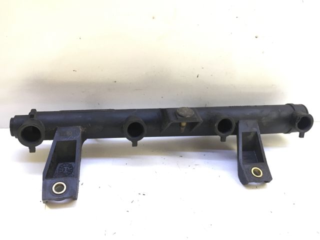 bontott PEUGEOT 206 Porlasztó Sor / Híd