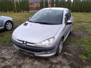 bontott PEUGEOT 206 Motor (Fűzött blokk hengerfejjel)