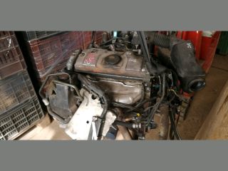 bontott PEUGEOT 206 Motor (Fűzött blokk hengerfejjel)