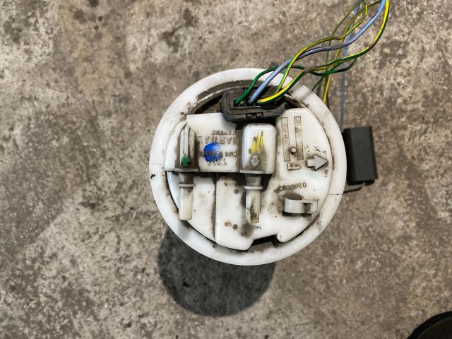 bontott PEUGEOT 206 Üzemanyag Szivattyú