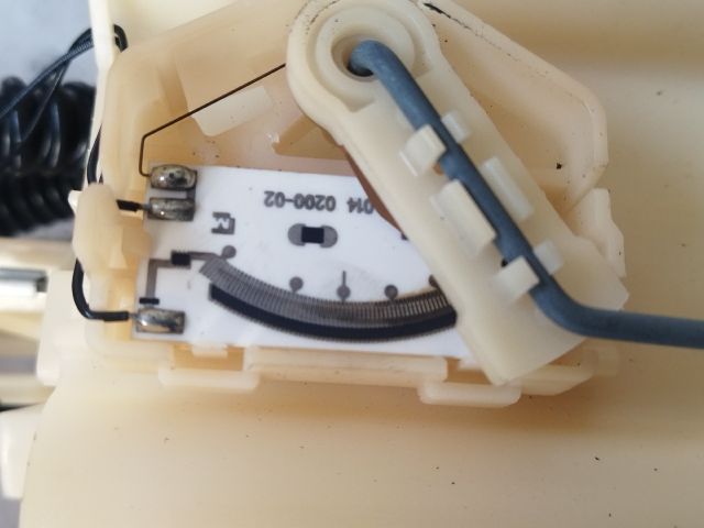 bontott PEUGEOT 206 Üzemanyag Szivattyú