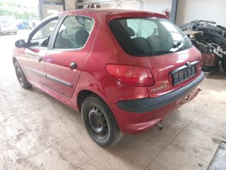 bontott PEUGEOT 206 Bal első Féknyereg Munkahengerrel