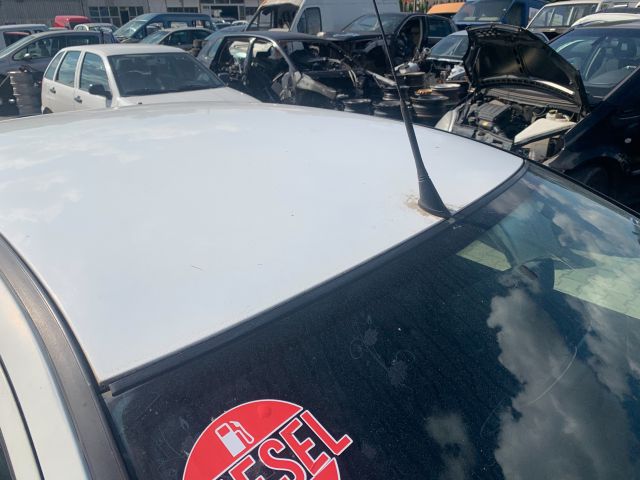 bontott PEUGEOT 206 Bal Féltengely