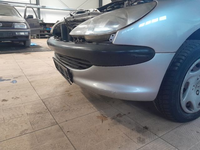 bontott PEUGEOT 206 Biztosítéktábla Motortér