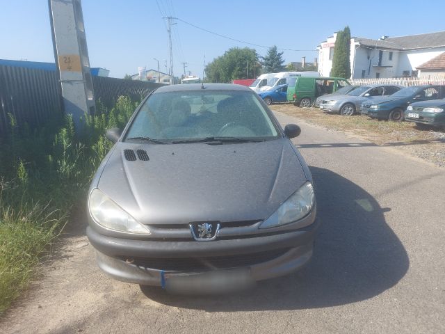 bontott PEUGEOT 206 Jobb első Kerékagy