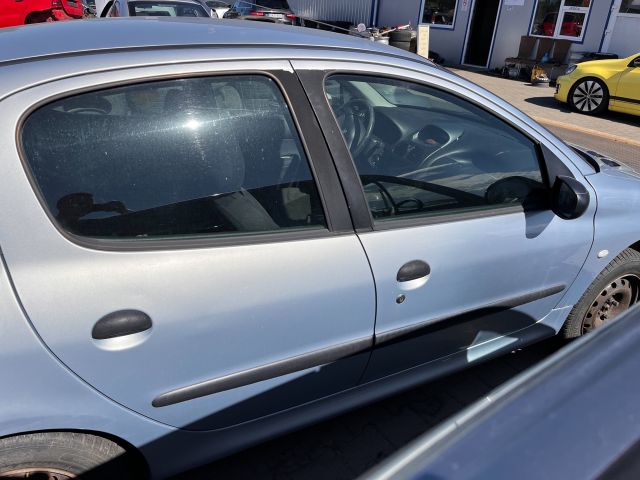 bontott PEUGEOT 206 Jobb első Lengéscsillapító