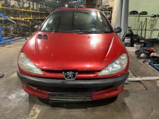 bontott PEUGEOT 206 Motor (Fűzött blokk hengerfejjel)