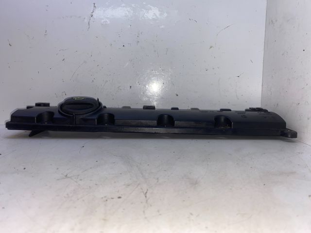 bontott PEUGEOT 206 Szelepfedél