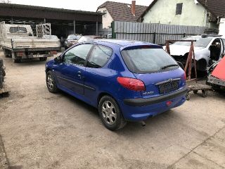 bontott PEUGEOT 206 Bal első Féknyereg Munkahengerrel