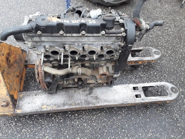 bontott PEUGEOT 206 Motor (Fűzött blokk hengerfejjel)