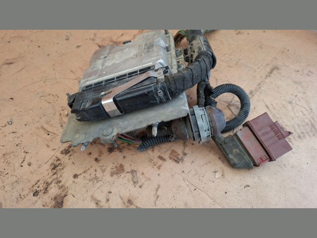 bontott PEUGEOT 206 Motorvezérlő