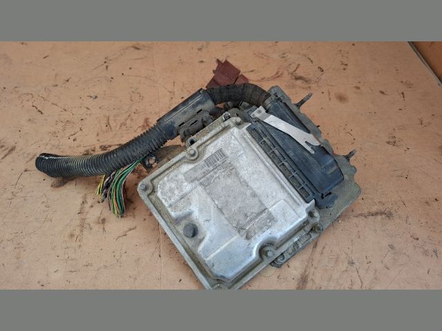 bontott PEUGEOT 206 Motorvezérlő