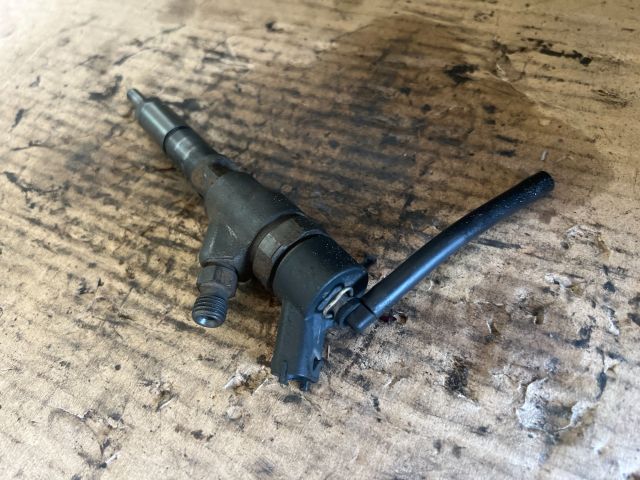 bontott PEUGEOT 206 Porlasztó (1 db)