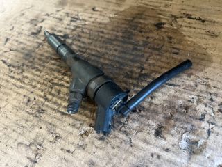 bontott PEUGEOT 206 Porlasztó (1 db)