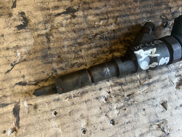 bontott PEUGEOT 206 Porlasztó (1 db)