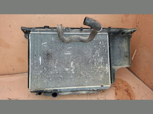 bontott PEUGEOT 206 Vízhűtő Cső Felső