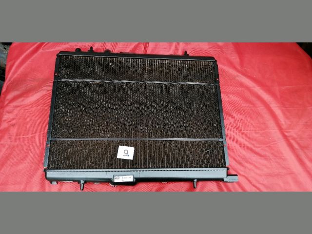 bontott PEUGEOT 206 Vízhűtő Radiátor (Klímás)