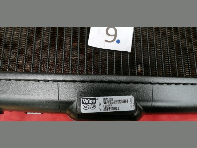 bontott PEUGEOT 206 Vízhűtő Radiátor (Klímás)