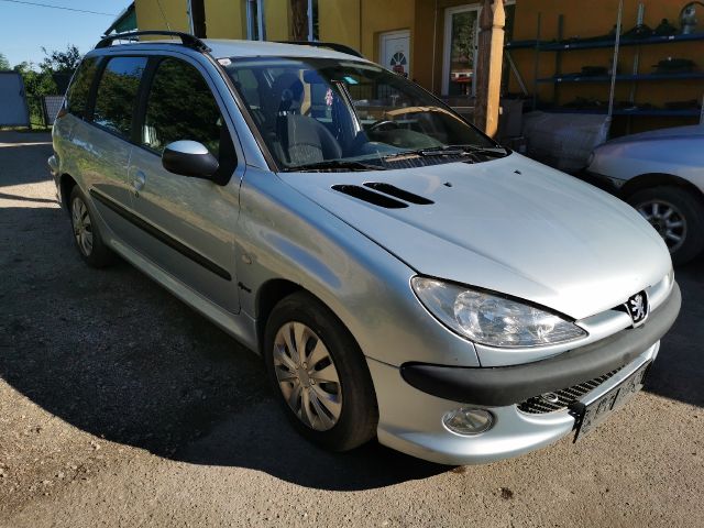 bontott PEUGEOT 206 Közösnyomócső