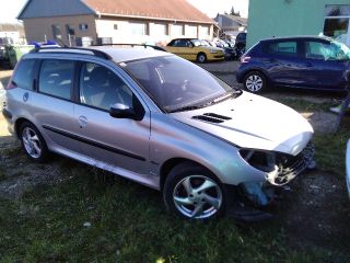 bontott PEUGEOT 206 Kuplung Kiemelő Villa