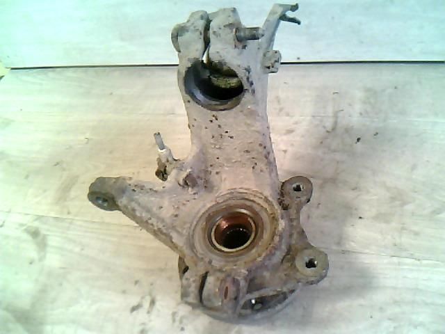 bontott PEUGEOT 206 Bal első Csonkállvány Kerékaggyal