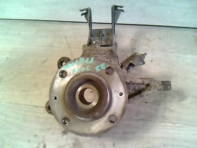 bontott PEUGEOT 206 Bal első Csonkállvány Kerékaggyal