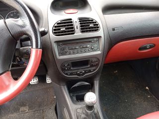 bontott PEUGEOT 206 Bal első Gólyaláb (Lengécsillapító, Rugó)