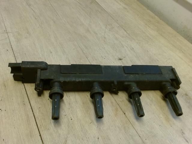 bontott PEUGEOT 206 Gyújtótrafó