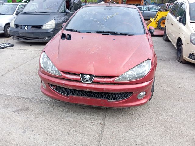 bontott PEUGEOT 206 Homlokfal (Üres lemez)