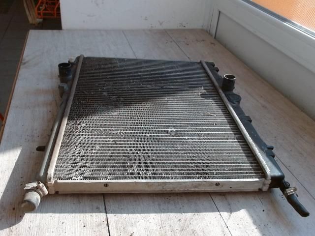 bontott PEUGEOT 206 Vízhűtő Radiátor (Nem klímás)