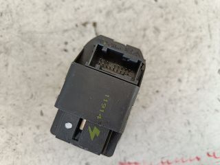 bontott PEUGEOT 206 Ablakemelő és Tükör Kapcsoló