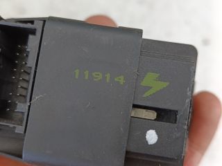 bontott PEUGEOT 206 Ablakemelő és Tükör Kapcsoló