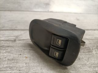 bontott PEUGEOT 206 Ablakemelő Kapcsoló Négyes / Kettes