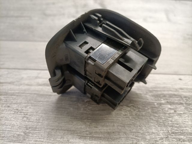 bontott PEUGEOT 206 Ablakemelő Kapcsoló Négyes / Kettes