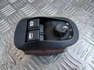 bontott PEUGEOT 206 Ablakemelő Kapcsoló Négyes / Kettes