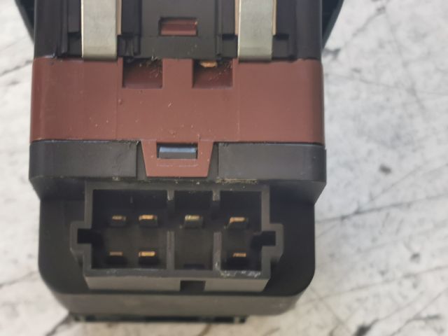 bontott PEUGEOT 206 Ablakemelő Kapcsoló Négyes / Kettes