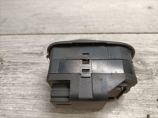 bontott PEUGEOT 206 Ablakemelő Kapcsoló Négyes / Kettes