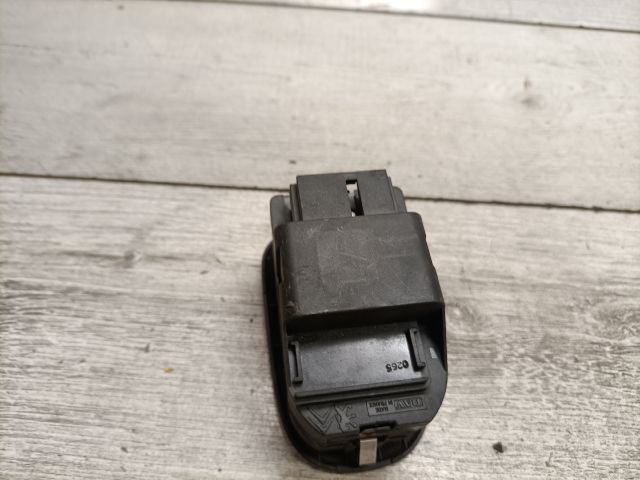 bontott PEUGEOT 206 Ablakemelő Kapcsoló Négyes / Kettes