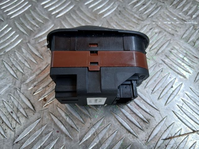 bontott PEUGEOT 206 Ablakemelő Kapcsoló Négyes / Kettes