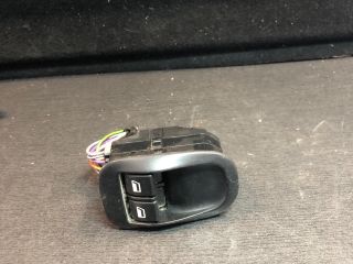 bontott PEUGEOT 206 Ablakemelő Kapcsoló Négyes / Kettes