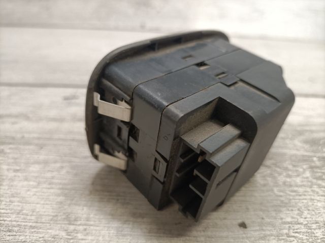 bontott PEUGEOT 206 Ablakemelő Kapcsoló Négyes / Kettes