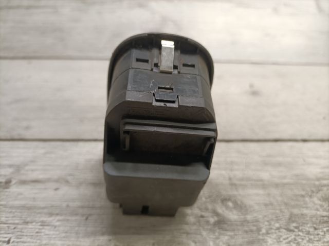 bontott PEUGEOT 206 Ablakemelő Kapcsoló Négyes / Kettes