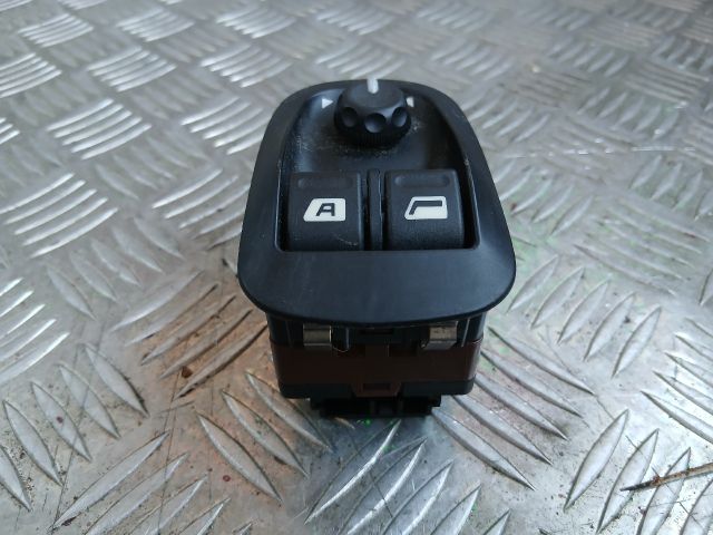 bontott PEUGEOT 206 Ablakemelő Kapcsoló Négyes / Kettes